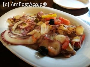 [P16] Gastronomia Olga; salata de caracatiță » foto by crismis
 - 
<span class="allrVoted glyphicon glyphicon-heart hidden" id="av935355"></span>
<a class="m-l-10 hidden" id="sv935355" onclick="voting_Foto_DelVot(,935355,3723)" role="button">șterge vot <span class="glyphicon glyphicon-remove"></span></a>
<a id="v9935355" class=" c-red"  onclick="voting_Foto_SetVot(935355)" role="button"><span class="glyphicon glyphicon-heart-empty"></span> <b>LIKE</b> = Votează poza</a> <img class="hidden"  id="f935355W9" src="/imagini/loader.gif" border="0" /><span class="AjErrMes hidden" id="e935355ErM"></span>