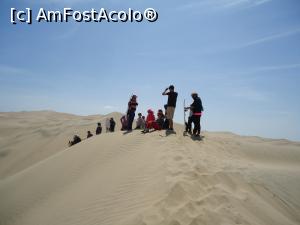 P04 [OCT-2016] Ce sa fie, ce sa fie... sandboarding in desertul Ica