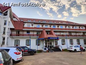 [P03] Hotel Iadolina - Stâna de Vale - vedere din parcare, parcare suficientă la câţti clienţi sunt. » foto by creivean
 - 
<span class="allrVoted glyphicon glyphicon-heart hidden" id="av1306743"></span>
<a class="m-l-10 hidden" id="sv1306743" onclick="voting_Foto_DelVot(,1306743,3764)" role="button">șterge vot <span class="glyphicon glyphicon-remove"></span></a>
<a id="v91306743" class=" c-red"  onclick="voting_Foto_SetVot(1306743)" role="button"><span class="glyphicon glyphicon-heart-empty"></span> <b>LIKE</b> = Votează poza</a> <img class="hidden"  id="f1306743W9" src="/imagini/loader.gif" border="0" /><span class="AjErrMes hidden" id="e1306743ErM"></span>