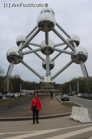 [P02] Bruxeles, Atomium, O moleculă de cristal de fier mărită de 165 de miliarde de ori » foto by mprofeanu
 - 
<span class="allrVoted glyphicon glyphicon-heart hidden" id="av1454103"></span>
<a class="m-l-10 hidden" id="sv1454103" onclick="voting_Foto_DelVot(,1454103,3768)" role="button">șterge vot <span class="glyphicon glyphicon-remove"></span></a>
<a id="v91454103" class=" c-red"  onclick="voting_Foto_SetVot(1454103)" role="button"><span class="glyphicon glyphicon-heart-empty"></span> <b>LIKE</b> = Votează poza</a> <img class="hidden"  id="f1454103W9" src="/imagini/loader.gif" border="0" /><span class="AjErrMes hidden" id="e1454103ErM"></span>