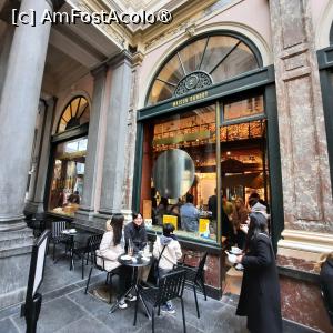 [P37] Bruxelles, Galeriile Regale Sf. Hubert, Galeria Prinților, Casa Dandoy (Maison Dandoy) cu celebrii biscuiți.... pe aici se iese pe Strada Măcelarilor - Rue des Bouchers, pietonală... » foto by mprofeanu
 - 
<span class="allrVoted glyphicon glyphicon-heart hidden" id="av1454138"></span>
<a class="m-l-10 hidden" id="sv1454138" onclick="voting_Foto_DelVot(,1454138,3768)" role="button">șterge vot <span class="glyphicon glyphicon-remove"></span></a>
<a id="v91454138" class=" c-red"  onclick="voting_Foto_SetVot(1454138)" role="button"><span class="glyphicon glyphicon-heart-empty"></span> <b>LIKE</b> = Votează poza</a> <img class="hidden"  id="f1454138W9" src="/imagini/loader.gif" border="0" /><span class="AjErrMes hidden" id="e1454138ErM"></span>