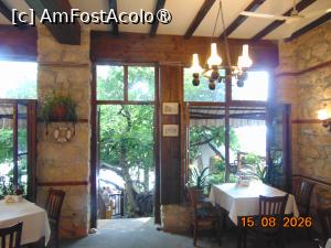 [P10] interior restaurant » foto by Yolanda
 - 
<span class="allrVoted glyphicon glyphicon-heart hidden" id="av1540002"></span>
<a class="m-l-10 hidden" id="sv1540002" onclick="voting_Foto_DelVot(,1540002,3774)" role="button">șterge vot <span class="glyphicon glyphicon-remove"></span></a>
<a id="v91540002" class=" c-red"  onclick="voting_Foto_SetVot(1540002)" role="button"><span class="glyphicon glyphicon-heart-empty"></span> <b>LIKE</b> = Votează poza</a> <img class="hidden"  id="f1540002W9" src="/imagini/loader.gif" border="0" /><span class="AjErrMes hidden" id="e1540002ErM"></span>