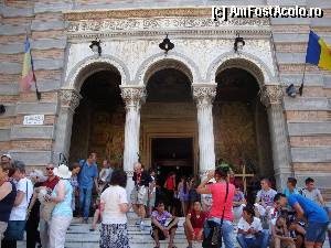 [P16] Constanța-Pridvorul Catedralei Arhiepiscopale a Tomisului Sfinții Apostoli Petru și Pavel » foto by mariana.olaru
 - 
<span class="allrVoted glyphicon glyphicon-heart hidden" id="av393041"></span>
<a class="m-l-10 hidden" id="sv393041" onclick="voting_Foto_DelVot(,393041,3820)" role="button">șterge vot <span class="glyphicon glyphicon-remove"></span></a>
<a id="v9393041" class=" c-red"  onclick="voting_Foto_SetVot(393041)" role="button"><span class="glyphicon glyphicon-heart-empty"></span> <b>LIKE</b> = Votează poza</a> <img class="hidden"  id="f393041W9" src="/imagini/loader.gif" border="0" /><span class="AjErrMes hidden" id="e393041ErM"></span>