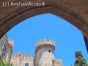 [P13] Cetatea orașului Rhodos » foto by vlado2
 - 
<span class="allrVoted glyphicon glyphicon-heart hidden" id="av1518416"></span>
<a class="m-l-10 hidden" id="sv1518416" onclick="voting_Foto_DelVot(,1518416,3837)" role="button">șterge vot <span class="glyphicon glyphicon-remove"></span></a>
<a id="v91518416" class=" c-red"  onclick="voting_Foto_SetVot(1518416)" role="button"><span class="glyphicon glyphicon-heart-empty"></span> <b>LIKE</b> = Votează poza</a> <img class="hidden"  id="f1518416W9" src="/imagini/loader.gif" border="0" /><span class="AjErrMes hidden" id="e1518416ErM"></span>