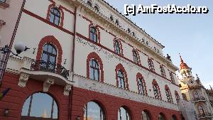 [P04] Oradea - Palatul Transilvania - Piata Ferdinand
proaspat renovat » foto by Nicu Teusdea
 - 
<span class="allrVoted glyphicon glyphicon-heart hidden" id="av403455"></span>
<a class="m-l-10 hidden" id="sv403455" onclick="voting_Foto_DelVot(,403455,3848)" role="button">șterge vot <span class="glyphicon glyphicon-remove"></span></a>
<a id="v9403455" class=" c-red"  onclick="voting_Foto_SetVot(403455)" role="button"><span class="glyphicon glyphicon-heart-empty"></span> <b>LIKE</b> = Votează poza</a> <img class="hidden"  id="f403455W9" src="/imagini/loader.gif" border="0" /><span class="AjErrMes hidden" id="e403455ErM"></span>