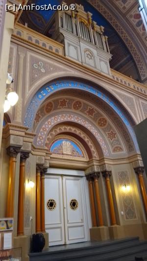 [P43] Sinagoga Neologă Sion » foto by Mitica49
 - 
<span class="allrVoted glyphicon glyphicon-heart hidden" id="av1518591"></span>
<a class="m-l-10 hidden" id="sv1518591" onclick="voting_Foto_DelVot(,1518591,3848)" role="button">șterge vot <span class="glyphicon glyphicon-remove"></span></a>
<a id="v91518591" class=" c-red"  onclick="voting_Foto_SetVot(1518591)" role="button"><span class="glyphicon glyphicon-heart-empty"></span> <b>LIKE</b> = Votează poza</a> <img class="hidden"  id="f1518591W9" src="/imagini/loader.gif" border="0" /><span class="AjErrMes hidden" id="e1518591ErM"></span>