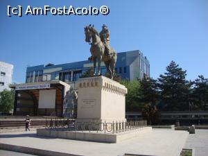 [P21] Municipiul Tulcea - Statuia ecvestră a domnitorului Mircea cel Bătrân din piața cu același nume.  » foto by Floryn81
 - 
<span class="allrVoted glyphicon glyphicon-heart hidden" id="av738223"></span>
<a class="m-l-10 hidden" id="sv738223" onclick="voting_Foto_DelVot(,738223,3854)" role="button">șterge vot <span class="glyphicon glyphicon-remove"></span></a>
<a id="v9738223" class=" c-red"  onclick="voting_Foto_SetVot(738223)" role="button"><span class="glyphicon glyphicon-heart-empty"></span> <b>LIKE</b> = Votează poza</a> <img class="hidden"  id="f738223W9" src="/imagini/loader.gif" border="0" /><span class="AjErrMes hidden" id="e738223ErM"></span>