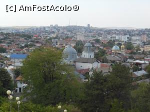 [P09] Tulcea - Biserica Sf. Parascheva și Biserica ortodoxă de rit vechi văzute de la Monumentul Eroilor din Războiul pentru Independenţă.  » foto by iulianic
 - 
<span class="allrVoted glyphicon glyphicon-heart hidden" id="av1102416"></span>
<a class="m-l-10 hidden" id="sv1102416" onclick="voting_Foto_DelVot(,1102416,3854)" role="button">șterge vot <span class="glyphicon glyphicon-remove"></span></a>
<a id="v91102416" class=" c-red"  onclick="voting_Foto_SetVot(1102416)" role="button"><span class="glyphicon glyphicon-heart-empty"></span> <b>LIKE</b> = Votează poza</a> <img class="hidden"  id="f1102416W9" src="/imagini/loader.gif" border="0" /><span class="AjErrMes hidden" id="e1102416ErM"></span>