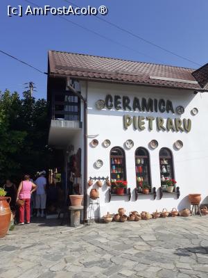 [P03] Casa ceramică Pietraru » foto by Michi
 - 
<span class="allrVoted glyphicon glyphicon-heart hidden" id="av1495022"></span>
<a class="m-l-10 hidden" id="sv1495022" onclick="voting_Foto_DelVot(,1495022,3860)" role="button">șterge vot <span class="glyphicon glyphicon-remove"></span></a>
<a id="v91495022" class=" c-red"  onclick="voting_Foto_SetVot(1495022)" role="button"><span class="glyphicon glyphicon-heart-empty"></span> <b>LIKE</b> = Votează poza</a> <img class="hidden"  id="f1495022W9" src="/imagini/loader.gif" border="0" /><span class="AjErrMes hidden" id="e1495022ErM"></span>