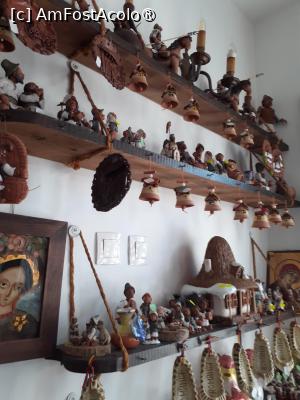 [P09] Interiorul unui magazin cu vânzare ceramică populară » foto by Michi
 - 
<span class="allrVoted glyphicon glyphicon-heart hidden" id="av1495028"></span>
<a class="m-l-10 hidden" id="sv1495028" onclick="voting_Foto_DelVot(,1495028,3860)" role="button">șterge vot <span class="glyphicon glyphicon-remove"></span></a>
<a id="v91495028" class=" c-red"  onclick="voting_Foto_SetVot(1495028)" role="button"><span class="glyphicon glyphicon-heart-empty"></span> <b>LIKE</b> = Votează poza</a> <img class="hidden"  id="f1495028W9" src="/imagini/loader.gif" border="0" /><span class="AjErrMes hidden" id="e1495028ErM"></span>