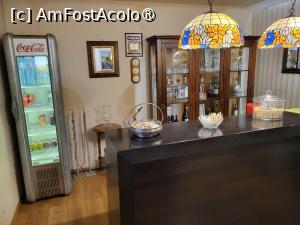[P05] Mobilier din aceeasi incapere de la untratea in hotel. » foto by iulian68
 - 
<span class="allrVoted glyphicon glyphicon-heart hidden" id="av1474925"></span>
<a class="m-l-10 hidden" id="sv1474925" onclick="voting_Foto_DelVot(,1474925,3875)" role="button">șterge vot <span class="glyphicon glyphicon-remove"></span></a>
<a id="v91474925" class=" c-red"  onclick="voting_Foto_SetVot(1474925)" role="button"><span class="glyphicon glyphicon-heart-empty"></span> <b>LIKE</b> = Votează poza</a> <img class="hidden"  id="f1474925W9" src="/imagini/loader.gif" border="0" /><span class="AjErrMes hidden" id="e1474925ErM"></span>