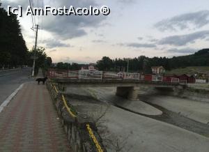 [P39] Slanic Prahova - Nu stiu cat de prietenos era catelul, asa ca nu am mai avansat, insa cum treceai podul ajungeai la locul de unde plecau microbuzele spre salina » foto by mishu
 - 
<span class="allrVoted glyphicon glyphicon-heart hidden" id="av921953"></span>
<a class="m-l-10 hidden" id="sv921953" onclick="voting_Foto_DelVot(,921953,3878)" role="button">șterge vot <span class="glyphicon glyphicon-remove"></span></a>
<a id="v9921953" class=" c-red"  onclick="voting_Foto_SetVot(921953)" role="button"><span class="glyphicon glyphicon-heart-empty"></span> <b>LIKE</b> = Votează poza</a> <img class="hidden"  id="f921953W9" src="/imagini/loader.gif" border="0" /><span class="AjErrMes hidden" id="e921953ErM"></span>