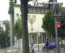 [P03] Sinagoga Păcii, de la Parc du Contades, construită în locul celei incendiate de nazişti, în 1940 » foto by Costi
 - 
<span class="allrVoted glyphicon glyphicon-heart hidden" id="av98135"></span>
<a class="m-l-10 hidden" id="sv98135" onclick="voting_Foto_DelVot(,98135,3883)" role="button">șterge vot <span class="glyphicon glyphicon-remove"></span></a>
<a id="v998135" class=" c-red"  onclick="voting_Foto_SetVot(98135)" role="button"><span class="glyphicon glyphicon-heart-empty"></span> <b>LIKE</b> = Votează poza</a> <img class="hidden"  id="f98135W9" src="/imagini/loader.gif" border="0" /><span class="AjErrMes hidden" id="e98135ErM"></span>