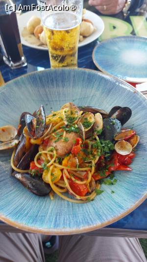 [P44] Capri - Grande Marina - spaghete cu fructe de mare » foto by ANILU
 - 
<span class="allrVoted glyphicon glyphicon-heart hidden" id="av1461700"></span>
<a class="m-l-10 hidden" id="sv1461700" onclick="voting_Foto_DelVot(,1461700,3887)" role="button">șterge vot <span class="glyphicon glyphicon-remove"></span></a>
<a id="v91461700" class=" c-red"  onclick="voting_Foto_SetVot(1461700)" role="button"><span class="glyphicon glyphicon-heart-empty"></span> <b>LIKE</b> = Votează poza</a> <img class="hidden"  id="f1461700W9" src="/imagini/loader.gif" border="0" /><span class="AjErrMes hidden" id="e1461700ErM"></span>