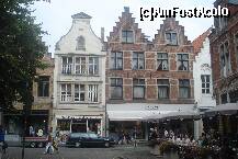 [P04] Cladiri reprezentative din Brugge si in dreapta o cafenea » foto by ileanaxperta*
 - 
<span class="allrVoted glyphicon glyphicon-heart hidden" id="av151574"></span>
<a class="m-l-10 hidden" id="sv151574" onclick="voting_Foto_DelVot(,151574,3901)" role="button">șterge vot <span class="glyphicon glyphicon-remove"></span></a>
<a id="v9151574" class=" c-red"  onclick="voting_Foto_SetVot(151574)" role="button"><span class="glyphicon glyphicon-heart-empty"></span> <b>LIKE</b> = Votează poza</a> <img class="hidden"  id="f151574W9" src="/imagini/loader.gif" border="0" /><span class="AjErrMes hidden" id="e151574ErM"></span>