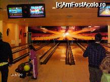 [P17] Tot la bowling unde ne-am distrat copios » foto by Valentina69
 - 
<span class="allrVoted glyphicon glyphicon-heart hidden" id="av59026"></span>
<a class="m-l-10 hidden" id="sv59026" onclick="voting_Foto_DelVot(,59026,3904)" role="button">șterge vot <span class="glyphicon glyphicon-remove"></span></a>
<a id="v959026" class=" c-red"  onclick="voting_Foto_SetVot(59026)" role="button"><span class="glyphicon glyphicon-heart-empty"></span> <b>LIKE</b> = Votează poza</a> <img class="hidden"  id="f59026W9" src="/imagini/loader.gif" border="0" /><span class="AjErrMes hidden" id="e59026ErM"></span>