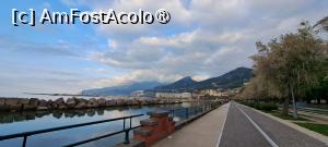 [P101] Salerno, faleza L ungomare la orele dimineții » foto by irinad
 - 
<span class="allrVoted glyphicon glyphicon-heart hidden" id="av1536038"></span>
<a class="m-l-10 hidden" id="sv1536038" onclick="voting_Foto_DelVot(,1536038,3926)" role="button">șterge vot <span class="glyphicon glyphicon-remove"></span></a>
<a id="v91536038" class=" c-red"  onclick="voting_Foto_SetVot(1536038)" role="button"><span class="glyphicon glyphicon-heart-empty"></span> <b>LIKE</b> = Votează poza</a> <img class="hidden"  id="f1536038W9" src="/imagini/loader.gif" border="0" /><span class="AjErrMes hidden" id="e1536038ErM"></span>