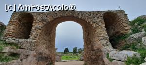 [P84] Paestum, intrarea în Anfiteatro » foto by irinad
 - 
<span class="allrVoted glyphicon glyphicon-heart hidden" id="av1536021"></span>
<a class="m-l-10 hidden" id="sv1536021" onclick="voting_Foto_DelVot(,1536021,3926)" role="button">șterge vot <span class="glyphicon glyphicon-remove"></span></a>
<a id="v91536021" class=" c-red"  onclick="voting_Foto_SetVot(1536021)" role="button"><span class="glyphicon glyphicon-heart-empty"></span> <b>LIKE</b> = Votează poza</a> <img class="hidden"  id="f1536021W9" src="/imagini/loader.gif" border="0" /><span class="AjErrMes hidden" id="e1536021ErM"></span>