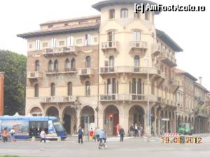 [P09] Italia - Padova - Prato della Valle - Palazzo Liberty » foto by Diaura*
 - 
<span class="allrVoted glyphicon glyphicon-heart hidden" id="av376688"></span>
<a class="m-l-10 hidden" id="sv376688" onclick="voting_Foto_DelVot(,376688,3933)" role="button">șterge vot <span class="glyphicon glyphicon-remove"></span></a>
<a id="v9376688" class=" c-red"  onclick="voting_Foto_SetVot(376688)" role="button"><span class="glyphicon glyphicon-heart-empty"></span> <b>LIKE</b> = Votează poza</a> <img class="hidden"  id="f376688W9" src="/imagini/loader.gif" border="0" /><span class="AjErrMes hidden" id="e376688ErM"></span>