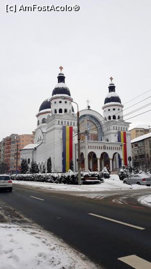 [P06] Biserica Înălțarea Domnului văzută de pe bulevardul Mihai Viteazul » foto by AZE
 - 
<span class="allrVoted glyphicon glyphicon-heart hidden" id="av1047629"></span>
<a class="m-l-10 hidden" id="sv1047629" onclick="voting_Foto_DelVot(,1047629,3936)" role="button">șterge vot <span class="glyphicon glyphicon-remove"></span></a>
<a id="v91047629" class=" c-red"  onclick="voting_Foto_SetVot(1047629)" role="button"><span class="glyphicon glyphicon-heart-empty"></span> <b>LIKE</b> = Votează poza</a> <img class="hidden"  id="f1047629W9" src="/imagini/loader.gif" border="0" /><span class="AjErrMes hidden" id="e1047629ErM"></span>