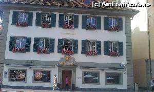 [P18] Flori la fereastră la una din clădirile orașului Lucerna, Elveția.  » foto by traian.leuca †
 - 
<span class="allrVoted glyphicon glyphicon-heart hidden" id="av603817"></span>
<a class="m-l-10 hidden" id="sv603817" onclick="voting_Foto_DelVot(,603817,3962)" role="button">șterge vot <span class="glyphicon glyphicon-remove"></span></a>
<a id="v9603817" class=" c-red"  onclick="voting_Foto_SetVot(603817)" role="button"><span class="glyphicon glyphicon-heart-empty"></span> <b>LIKE</b> = Votează poza</a> <img class="hidden"  id="f603817W9" src="/imagini/loader.gif" border="0" /><span class="AjErrMes hidden" id="e603817ErM"></span>