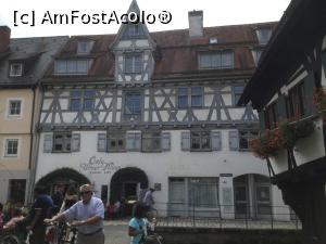 [P43] Ulm -Schiefes Haus (Casa inclinata) » foto by mishu
 - 
<span class="allrVoted glyphicon glyphicon-heart hidden" id="av1205044"></span>
<a class="m-l-10 hidden" id="sv1205044" onclick="voting_Foto_DelVot(,1205044,3969)" role="button">șterge vot <span class="glyphicon glyphicon-remove"></span></a>
<a id="v91205044" class=" c-red"  onclick="voting_Foto_SetVot(1205044)" role="button"><span class="glyphicon glyphicon-heart-empty"></span> <b>LIKE</b> = Votează poza</a> <img class="hidden"  id="f1205044W9" src="/imagini/loader.gif" border="0" /><span class="AjErrMes hidden" id="e1205044ErM"></span>