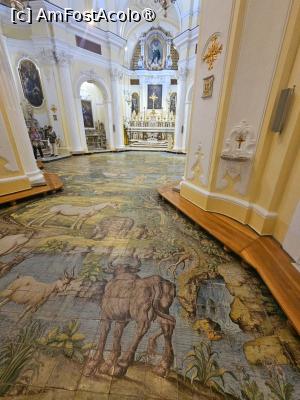 [P10] interiorul Chiesa di San Michele » foto by Opelantara
 - 
<span class="allrVoted glyphicon glyphicon-heart hidden" id="av1527257"></span>
<a class="m-l-10 hidden" id="sv1527257" onclick="voting_Foto_DelVot(,1527257,3976)" role="button">șterge vot <span class="glyphicon glyphicon-remove"></span></a>
<a id="v91527257" class=" c-red"  onclick="voting_Foto_SetVot(1527257)" role="button"><span class="glyphicon glyphicon-heart-empty"></span> <b>LIKE</b> = Votează poza</a> <img class="hidden"  id="f1527257W9" src="/imagini/loader.gif" border="0" /><span class="AjErrMes hidden" id="e1527257ErM"></span>