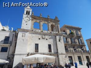 [P37] Sedile Palazzo în Piazza Mercantile din Bari Vecchia.  » foto by Aurici
 - 
<span class="allrVoted glyphicon glyphicon-heart hidden" id="av733568"></span>
<a class="m-l-10 hidden" id="sv733568" onclick="voting_Foto_DelVot(,733568,3993)" role="button">șterge vot <span class="glyphicon glyphicon-remove"></span></a>
<a id="v9733568" class=" c-red"  onclick="voting_Foto_SetVot(733568)" role="button"><span class="glyphicon glyphicon-heart-empty"></span> <b>LIKE</b> = Votează poza</a> <img class="hidden"  id="f733568W9" src="/imagini/loader.gif" border="0" /><span class="AjErrMes hidden" id="e733568ErM"></span>