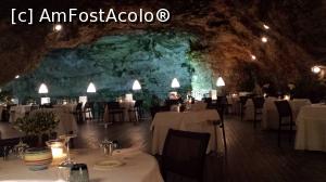 [P11] Polignano a Mare-Restaurant Grotta Palazzese » foto by Chloe
 - 
<span class="allrVoted glyphicon glyphicon-heart hidden" id="av803670"></span>
<a class="m-l-10 hidden" id="sv803670" onclick="voting_Foto_DelVot(,803670,3993)" role="button">șterge vot <span class="glyphicon glyphicon-remove"></span></a>
<a id="v9803670" class=" c-red"  onclick="voting_Foto_SetVot(803670)" role="button"><span class="glyphicon glyphicon-heart-empty"></span> <b>LIKE</b> = Votează poza</a> <img class="hidden"  id="f803670W9" src="/imagini/loader.gif" border="0" /><span class="AjErrMes hidden" id="e803670ErM"></span>