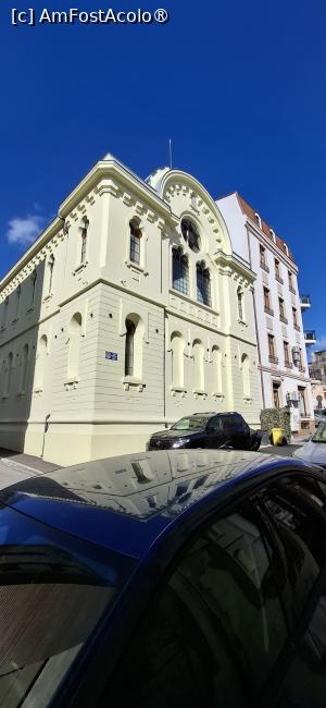 [P32] Constanta - Sinagoga Mare. » foto by iulianic
 - 
<span class="allrVoted glyphicon glyphicon-heart hidden" id="av1549484"></span>
<a class="m-l-10 hidden" id="sv1549484" onclick="voting_Foto_DelVot(,1549484,4001)" role="button">șterge vot <span class="glyphicon glyphicon-remove"></span></a>
<a id="v91549484" class=" c-red"  onclick="voting_Foto_SetVot(1549484)" role="button"><span class="glyphicon glyphicon-heart-empty"></span> <b>LIKE</b> = Votează poza</a> <img class="hidden"  id="f1549484W9" src="/imagini/loader.gif" border="0" /><span class="AjErrMes hidden" id="e1549484ErM"></span>