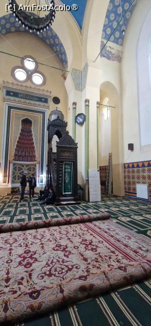 [P21] 21. Alături de el este și minbarul. » foto by msnd
 - 
<span class="allrVoted glyphicon glyphicon-heart hidden" id="av1523419"></span>
<a class="m-l-10 hidden" id="sv1523419" onclick="voting_Foto_DelVot(,1523419,4001)" role="button">șterge vot <span class="glyphicon glyphicon-remove"></span></a>
<a id="v91523419" class=" c-red"  onclick="voting_Foto_SetVot(1523419)" role="button"><span class="glyphicon glyphicon-heart-empty"></span> <b>LIKE</b> = Votează poza</a> <img class="hidden"  id="f1523419W9" src="/imagini/loader.gif" border="0" /><span class="AjErrMes hidden" id="e1523419ErM"></span>