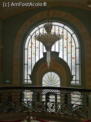 [P22] De la balcon - vitraliile » foto by mmierla
 - 
<span class="allrVoted glyphicon glyphicon-heart hidden" id="av1523072"></span>
<a class="m-l-10 hidden" id="sv1523072" onclick="voting_Foto_DelVot(,1523072,4001)" role="button">șterge vot <span class="glyphicon glyphicon-remove"></span></a>
<a id="v91523072" class=" c-red"  onclick="voting_Foto_SetVot(1523072)" role="button"><span class="glyphicon glyphicon-heart-empty"></span> <b>LIKE</b> = Votează poza</a> <img class="hidden"  id="f1523072W9" src="/imagini/loader.gif" border="0" /><span class="AjErrMes hidden" id="e1523072ErM"></span>