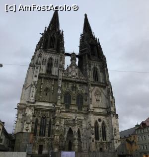 [P44] Regensburg - Aceasta este impresionanta catedrala Sf Petru » foto by mishu
 - 
<span class="allrVoted glyphicon glyphicon-heart hidden" id="av1041623"></span>
<a class="m-l-10 hidden" id="sv1041623" onclick="voting_Foto_DelVot(,1041623,4021)" role="button">șterge vot <span class="glyphicon glyphicon-remove"></span></a>
<a id="v91041623" class=" c-red"  onclick="voting_Foto_SetVot(1041623)" role="button"><span class="glyphicon glyphicon-heart-empty"></span> <b>LIKE</b> = Votează poza</a> <img class="hidden"  id="f1041623W9" src="/imagini/loader.gif" border="0" /><span class="AjErrMes hidden" id="e1041623ErM"></span>