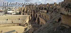 [P38] 38. O privire și spre cealaltă parte a amfiteatrului. Se vede și un rest al planului înclinat pe care erau gradenele. » foto by msnd
 - 
<span class="allrVoted glyphicon glyphicon-heart hidden" id="av1548357"></span>
<a class="m-l-10 hidden" id="sv1548357" onclick="voting_Foto_DelVot(,1548357,4044)" role="button">șterge vot <span class="glyphicon glyphicon-remove"></span></a>
<a id="v91548357" class=" c-red"  onclick="voting_Foto_SetVot(1548357)" role="button"><span class="glyphicon glyphicon-heart-empty"></span> <b>LIKE</b> = Votează poza</a> <img class="hidden"  id="f1548357W9" src="/imagini/loader.gif" border="0" /><span class="AjErrMes hidden" id="e1548357ErM"></span>