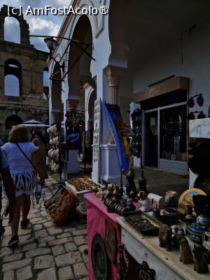 [P07] 07. Drumul trece pe lângă un adevărat bazar. » foto by msnd
 - 
<span class="allrVoted glyphicon glyphicon-heart hidden" id="av1548326"></span>
<a class="m-l-10 hidden" id="sv1548326" onclick="voting_Foto_DelVot(,1548326,4044)" role="button">șterge vot <span class="glyphicon glyphicon-remove"></span></a>
<a id="v91548326" class=" c-red"  onclick="voting_Foto_SetVot(1548326)" role="button"><span class="glyphicon glyphicon-heart-empty"></span> <b>LIKE</b> = Votează poza</a> <img class="hidden"  id="f1548326W9" src="/imagini/loader.gif" border="0" /><span class="AjErrMes hidden" id="e1548326ErM"></span>