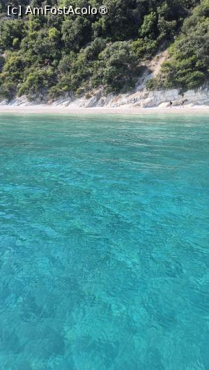 [P19] Ithaka - plaja Gidaki » foto by ANILU
 - 
<span class="allrVoted glyphicon glyphicon-heart hidden" id="av1547832"></span>
<a class="m-l-10 hidden" id="sv1547832" onclick="voting_Foto_DelVot(,1547832,4061)" role="button">șterge vot <span class="glyphicon glyphicon-remove"></span></a>
<a id="v91547832" class=" c-red"  onclick="voting_Foto_SetVot(1547832)" role="button"><span class="glyphicon glyphicon-heart-empty"></span> <b>LIKE</b> = Votează poza</a> <img class="hidden"  id="f1547832W9" src="/imagini/loader.gif" border="0" /><span class="AjErrMes hidden" id="e1547832ErM"></span>