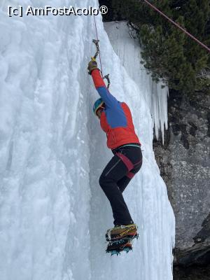 [P56] Cățărare pe Cascada Doamnele » foto by Mika
 - 
<span class="allrVoted glyphicon glyphicon-heart hidden" id="av1517310"></span>
<a class="m-l-10 hidden" id="sv1517310" onclick="voting_Foto_DelVot(,1517310,4076)" role="button">șterge vot <span class="glyphicon glyphicon-remove"></span></a>
<a id="v91517310" class=" c-red"  onclick="voting_Foto_SetVot(1517310)" role="button"><span class="glyphicon glyphicon-heart-empty"></span> <b>LIKE</b> = Votează poza</a> <img class="hidden"  id="f1517310W9" src="/imagini/loader.gif" border="0" /><span class="AjErrMes hidden" id="e1517310ErM"></span>