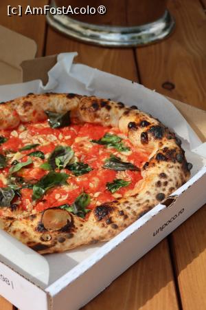 [P04] Pizza napoletano autentica in Bucuresti- Un Poco Pizza Fresco » foto by Sorin Suciu
 - 
<span class="allrVoted glyphicon glyphicon-heart hidden" id="av1484758"></span>
<a class="m-l-10 hidden" id="sv1484758" onclick="voting_Foto_DelVot(,1484758,4083)" role="button">șterge vot <span class="glyphicon glyphicon-remove"></span></a>
<a id="v91484758" class=" c-red"  onclick="voting_Foto_SetVot(1484758)" role="button"><span class="glyphicon glyphicon-heart-empty"></span> <b>LIKE</b> = Votează poza</a> <img class="hidden"  id="f1484758W9" src="/imagini/loader.gif" border="0" /><span class="AjErrMes hidden" id="e1484758ErM"></span>