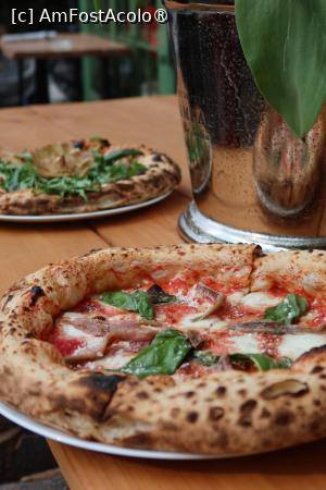 [P09] Cea mai buna pizza italiana din Bucuresti- Un Poco Pizza Fresco » foto by Sorin Suciu
 - 
<span class="allrVoted glyphicon glyphicon-heart hidden" id="av1484763"></span>
<a class="m-l-10 hidden" id="sv1484763" onclick="voting_Foto_DelVot(,1484763,4083)" role="button">șterge vot <span class="glyphicon glyphicon-remove"></span></a>
<a id="v91484763" class=" c-red"  onclick="voting_Foto_SetVot(1484763)" role="button"><span class="glyphicon glyphicon-heart-empty"></span> <b>LIKE</b> = Votează poza</a> <img class="hidden"  id="f1484763W9" src="/imagini/loader.gif" border="0" /><span class="AjErrMes hidden" id="e1484763ErM"></span>