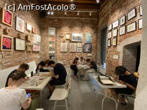 [P02] Atelier Cultural la cafeneaua galerie de arta- Art_An_Te din zona Universitatii București » foto by Sorin Suciu
 - 
<span class="allrVoted glyphicon glyphicon-heart hidden" id="av1484766"></span>
<a class="m-l-10 hidden" id="sv1484766" onclick="voting_Foto_DelVot(,1484766,4083)" role="button">șterge vot <span class="glyphicon glyphicon-remove"></span></a>
<a id="v91484766" class=" c-red"  onclick="voting_Foto_SetVot(1484766)" role="button"><span class="glyphicon glyphicon-heart-empty"></span> <b>LIKE</b> = Votează poza</a> <img class="hidden"  id="f1484766W9" src="/imagini/loader.gif" border="0" /><span class="AjErrMes hidden" id="e1484766ErM"></span>