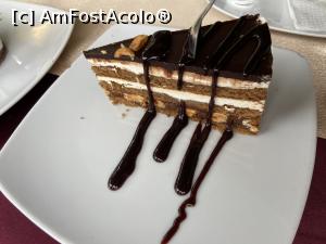 P18 [OCT-2022] Il Giardino Restaurant - Peanuts Caramel Cake