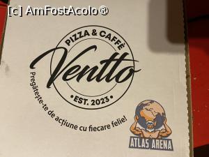 [P15] Ventto Pizza & Caffè – pizza luată la pachet pentru soţul meu » foto by nicole33
 - 
<span class="allrVoted glyphicon glyphicon-heart hidden" id="av1461630"></span>
<a class="m-l-10 hidden" id="sv1461630" onclick="voting_Foto_DelVot(,1461630,4083)" role="button">șterge vot <span class="glyphicon glyphicon-remove"></span></a>
<a id="v91461630" class=" c-red"  onclick="voting_Foto_SetVot(1461630)" role="button"><span class="glyphicon glyphicon-heart-empty"></span> <b>LIKE</b> = Votează poza</a> <img class="hidden"  id="f1461630W9" src="/imagini/loader.gif" border="0" /><span class="AjErrMes hidden" id="e1461630ErM"></span>