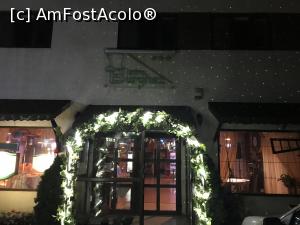 P20 [AUG-2018] Burghezul de lângă casă – Bistro Burghez - intrarea în restaurant