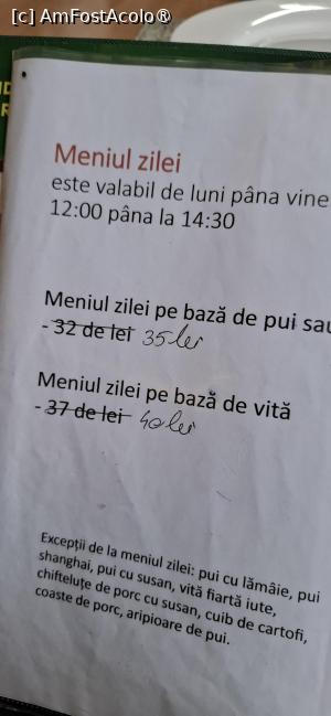 [P24] București - Long Fong, restaurant chinezesc. O filă din meniu. » foto by iulianic
 - 
<span class="allrVoted glyphicon glyphicon-heart hidden" id="av1447057"></span>
<a class="m-l-10 hidden" id="sv1447057" onclick="voting_Foto_DelVot(,1447057,4083)" role="button">șterge vot <span class="glyphicon glyphicon-remove"></span></a>
<a id="v91447057" class=" c-red"  onclick="voting_Foto_SetVot(1447057)" role="button"><span class="glyphicon glyphicon-heart-empty"></span> <b>LIKE</b> = Votează poza</a> <img class="hidden"  id="f1447057W9" src="/imagini/loader.gif" border="0" /><span class="AjErrMes hidden" id="e1447057ErM"></span>