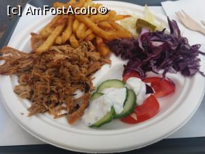 [P05] Pulled pork-ul.  » foto by vulpe mihaela
 - 
<span class="allrVoted glyphicon glyphicon-heart hidden" id="av962950"></span>
<a class="m-l-10 hidden" id="sv962950" onclick="voting_Foto_DelVot(,962950,4083)" role="button">șterge vot <span class="glyphicon glyphicon-remove"></span></a>
<a id="v9962950" class=" c-red"  onclick="voting_Foto_SetVot(962950)" role="button"><span class="glyphicon glyphicon-heart-empty"></span> <b>LIKE</b> = Votează poza</a> <img class="hidden"  id="f962950W9" src="/imagini/loader.gif" border="0" /><span class="AjErrMes hidden" id="e962950ErM"></span>