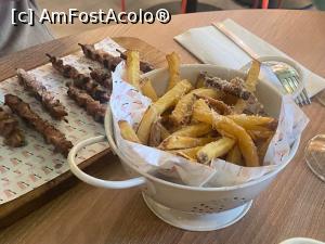 [P22] Restaurant AveForchetta - tot frigaruile » foto by mishu
 - 
<span class="allrVoted glyphicon glyphicon-heart hidden" id="av1361724"></span>
<a class="m-l-10 hidden" id="sv1361724" onclick="voting_Foto_DelVot(,1361724,4083)" role="button">șterge vot <span class="glyphicon glyphicon-remove"></span></a>
<a id="v91361724" class=" c-red"  onclick="voting_Foto_SetVot(1361724)" role="button"><span class="glyphicon glyphicon-heart-empty"></span> <b>LIKE</b> = Votează poza</a> <img class="hidden"  id="f1361724W9" src="/imagini/loader.gif" border="0" /><span class="AjErrMes hidden" id="e1361724ErM"></span>