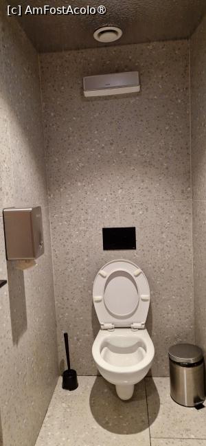 [P26] 26. Curățenie la toaletă. » foto by doinafil
 - 
<span class="allrVoted glyphicon glyphicon-heart hidden" id="av1521253"></span>
<a class="m-l-10 hidden" id="sv1521253" onclick="voting_Foto_DelVot(,1521253,4083)" role="button">șterge vot <span class="glyphicon glyphicon-remove"></span></a>
<a id="v91521253" class=" c-red"  onclick="voting_Foto_SetVot(1521253)" role="button"><span class="glyphicon glyphicon-heart-empty"></span> <b>LIKE</b> = Votează poza</a> <img class="hidden"  id="f1521253W9" src="/imagini/loader.gif" border="0" /><span class="AjErrMes hidden" id="e1521253ErM"></span>