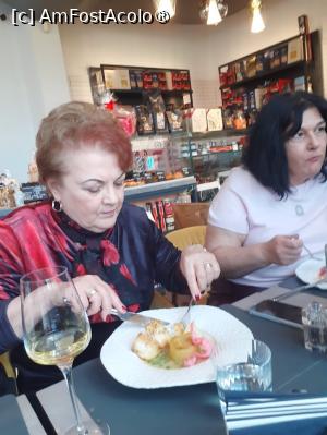 [P19] Peste alb holibut cu cartofi fondanti delicios » foto by Michi
 - 
<span class="allrVoted glyphicon glyphicon-heart hidden" id="av1482004"></span>
<a class="m-l-10 hidden" id="sv1482004" onclick="voting_Foto_DelVot(,1482004,4083)" role="button">șterge vot <span class="glyphicon glyphicon-remove"></span></a>
<a id="v91482004" class=" c-red"  onclick="voting_Foto_SetVot(1482004)" role="button"><span class="glyphicon glyphicon-heart-empty"></span> <b>LIKE</b> = Votează poza</a> <img class="hidden"  id="f1482004W9" src="/imagini/loader.gif" border="0" /><span class="AjErrMes hidden" id="e1482004ErM"></span>
