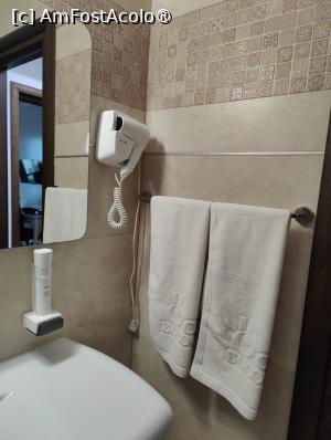 [P12] Hotel Club Bucovina; camera 208 » foto by crismis
 - 
<span class="allrVoted glyphicon glyphicon-heart hidden" id="av1478834"></span>
<a class="m-l-10 hidden" id="sv1478834" onclick="voting_Foto_DelVot(,1478834,4108)" role="button">șterge vot <span class="glyphicon glyphicon-remove"></span></a>
<a id="v91478834" class=" c-red"  onclick="voting_Foto_SetVot(1478834)" role="button"><span class="glyphicon glyphicon-heart-empty"></span> <b>LIKE</b> = Votează poza</a> <img class="hidden"  id="f1478834W9" src="/imagini/loader.gif" border="0" /><span class="AjErrMes hidden" id="e1478834ErM"></span>