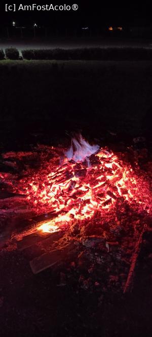 [P03] Foc de tabără - urme fierbinți. » foto by tata123 🔱
 - 
<span class="allrVoted glyphicon glyphicon-heart hidden" id="av1478069"></span>
<a class="m-l-10 hidden" id="sv1478069" onclick="voting_Foto_DelVot(,1478069,4108)" role="button">șterge vot <span class="glyphicon glyphicon-remove"></span></a>
<a id="v91478069" class=" c-red"  onclick="voting_Foto_SetVot(1478069)" role="button"><span class="glyphicon glyphicon-heart-empty"></span> <b>LIKE</b> = Votează poza</a> <img class="hidden"  id="f1478069W9" src="/imagini/loader.gif" border="0" /><span class="AjErrMes hidden" id="e1478069ErM"></span>